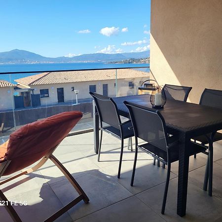Appartement De Standing Bord De Mer Pietrosella Exterior foto